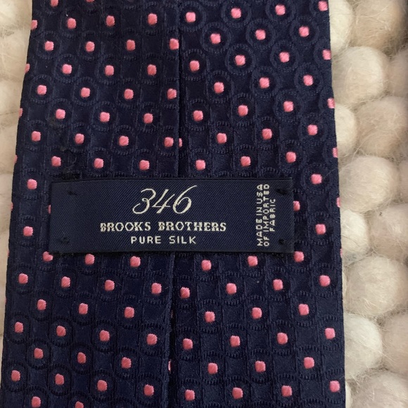 Brooks Brothers Tie- Navy with Pink Dots - Picture 2 of 3